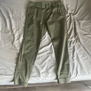 Men’s Hollister advanced stretch joggers